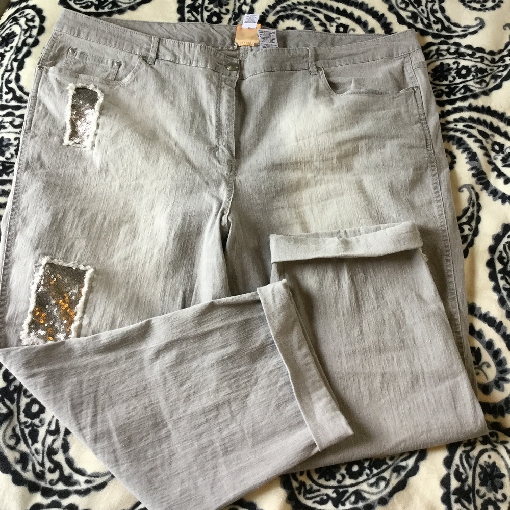 Ruby Rd. Light Gray Wash Sequin & Fray Detail Jean - image 3